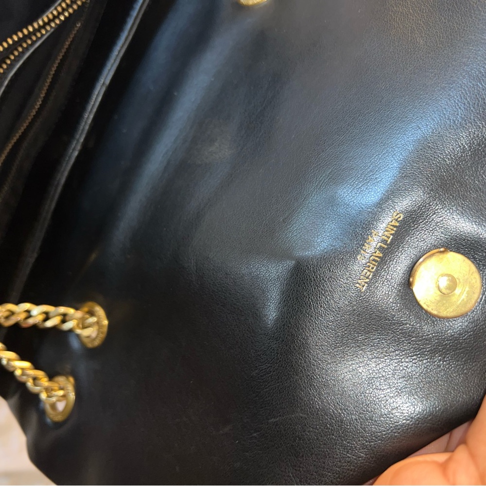 Authentic YSL Saint Laurent
Loulou Medium Calf Flap-Top Shoulder Bag